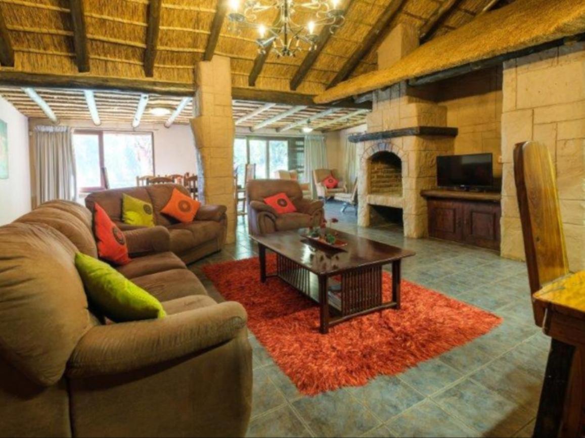 Motozi Lodge Pelindaba Esterno foto